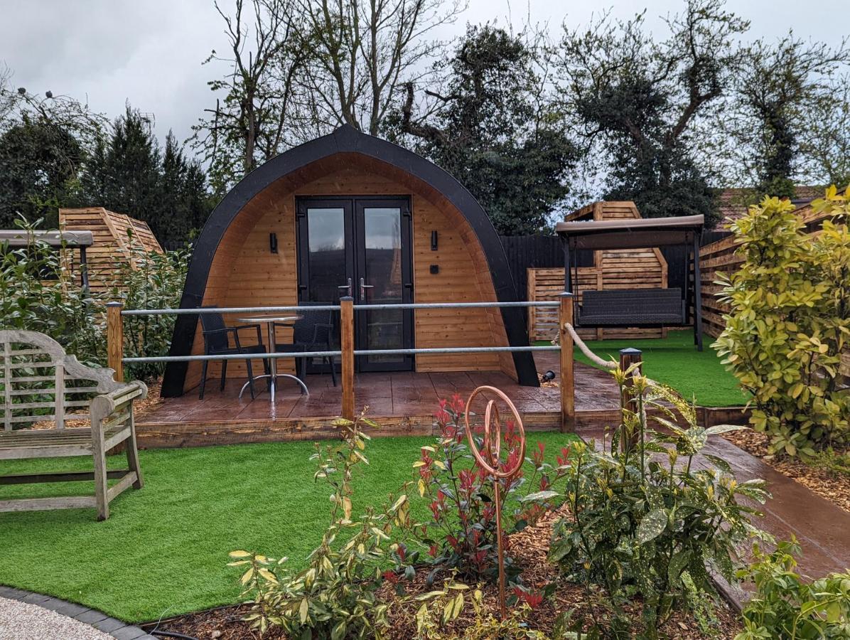 Peacock Lake Glamping Vila Nottingham Exterior foto