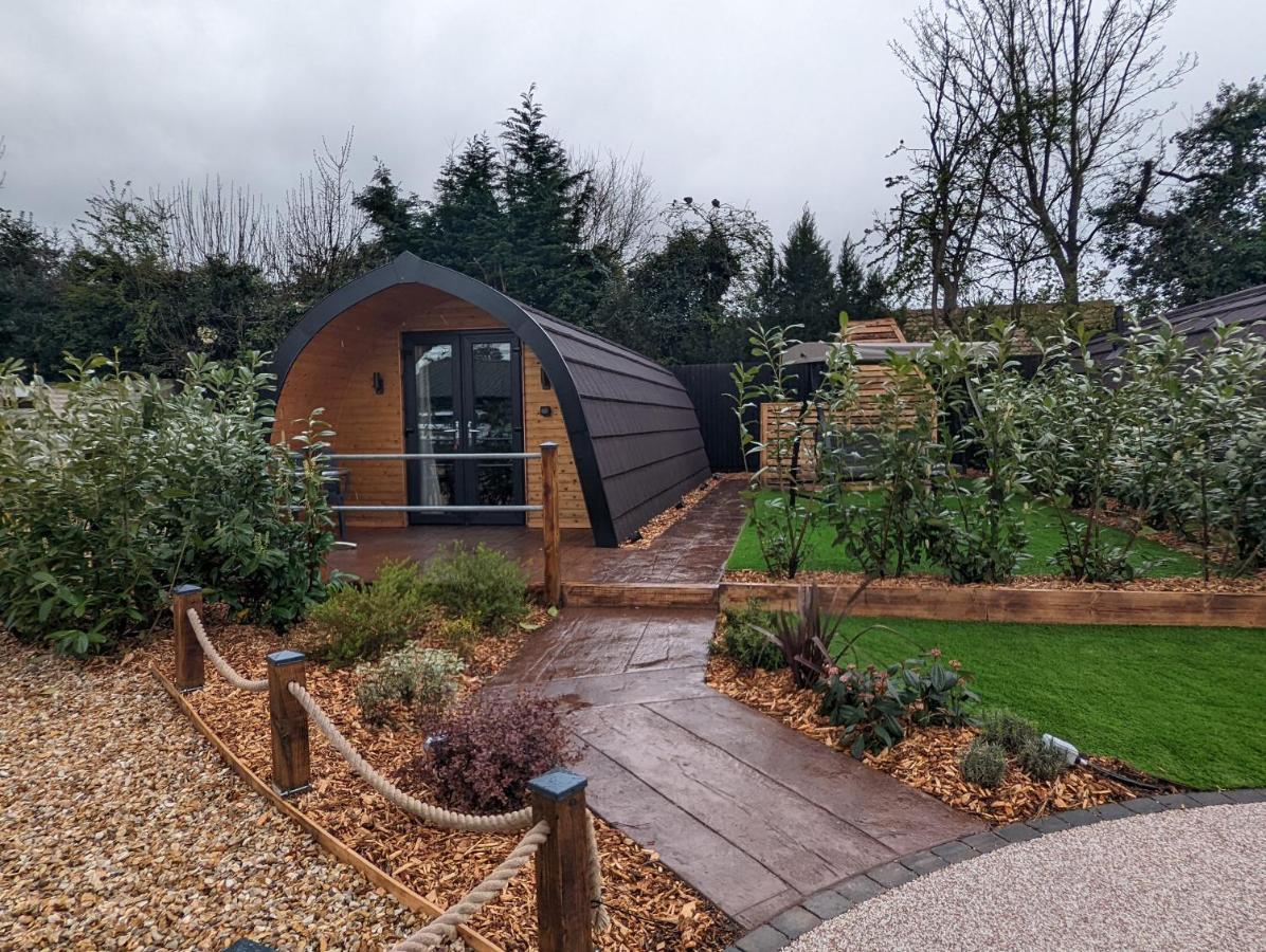 Peacock Lake Glamping Vila Nottingham Exterior foto